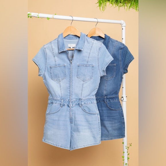 Denim Romper With Front Zip in Light NWT size Small - Picture 7 of 7